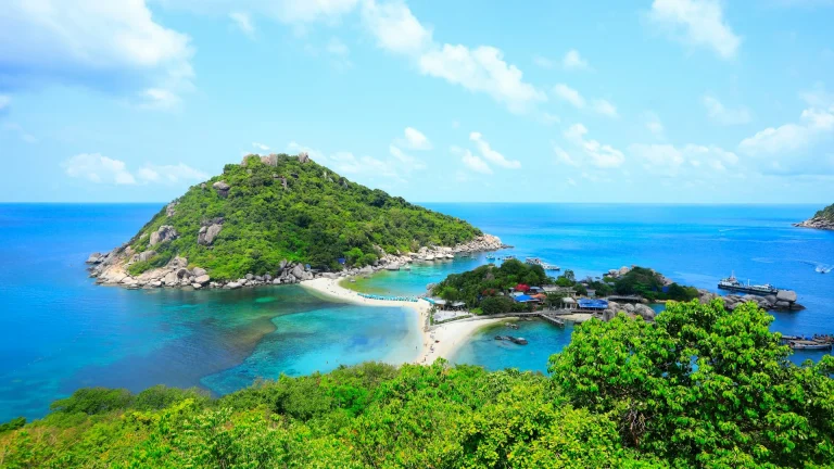 Une magnifique plage de Koh Samui, en Thaïlande.
