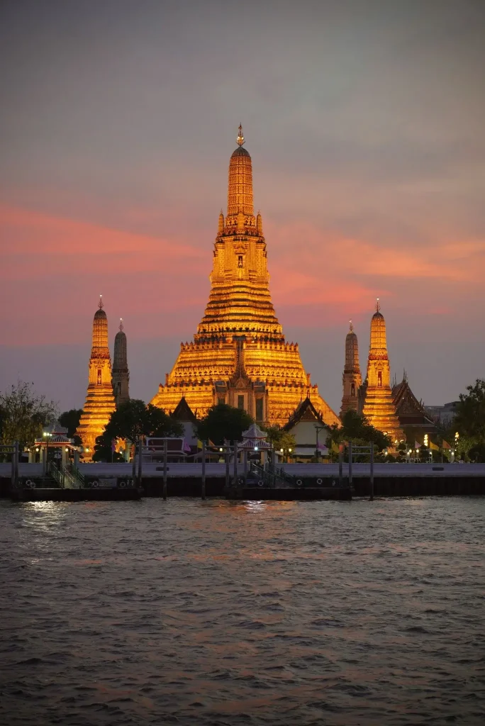 Temple of Dawn (Wat Arun) in Bangkok, Thailand